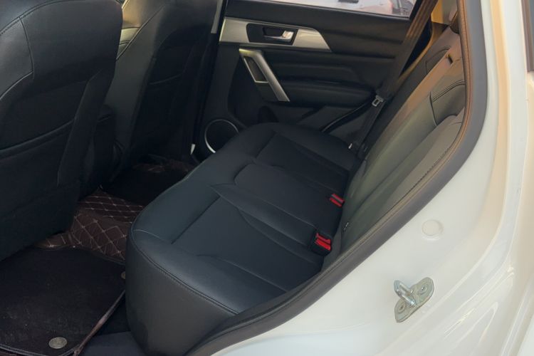 Used Haval H2 2017 Red-Label 1.5T Manual Two-Wheel-Drive Elite Model