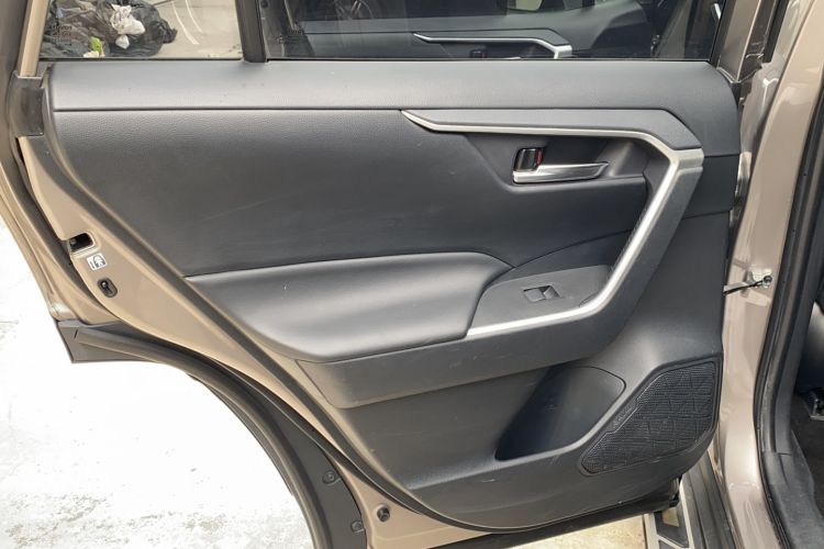 Used Toyota RAV4 2020 2.0L CVT Two-Wheel Drive Fashion Edition