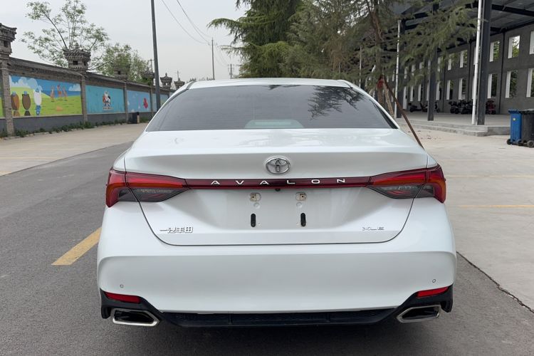 Used Toyota Avalon 2019 2.0L XLE Premium Edition China VI Exterior 4