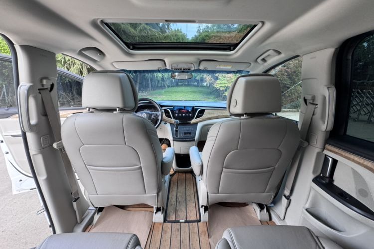 Used Buick GL8 2018 ES 28T Comfort Model China VI Standard
