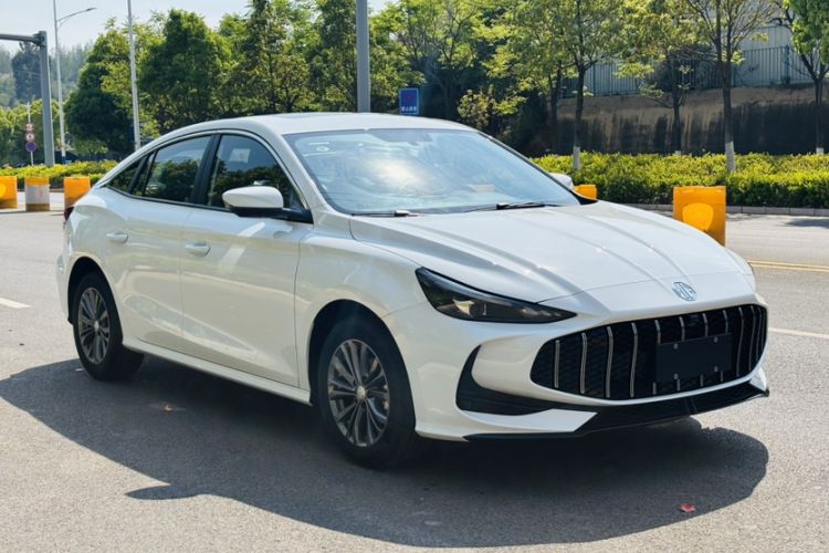 Used MG 5 2026 Model 180DVVT Global Luxury Edition Exterior 2