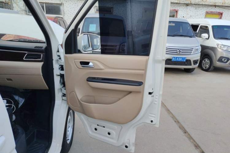 Used Kuayue Kuayue Xing V7 EV 2022 High-End Model with 240 km
