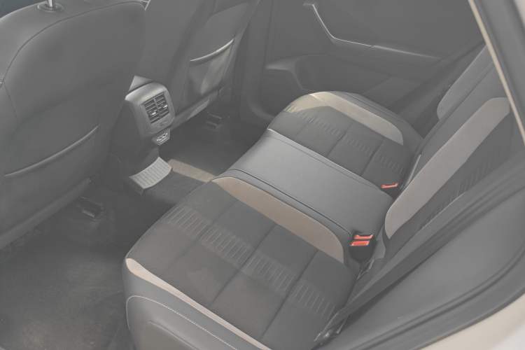 Used Volkswagen T-ROC 2021 Revised Version 280TSI DSG Two-Wheel Drive Elite Connect Edition Interior 4