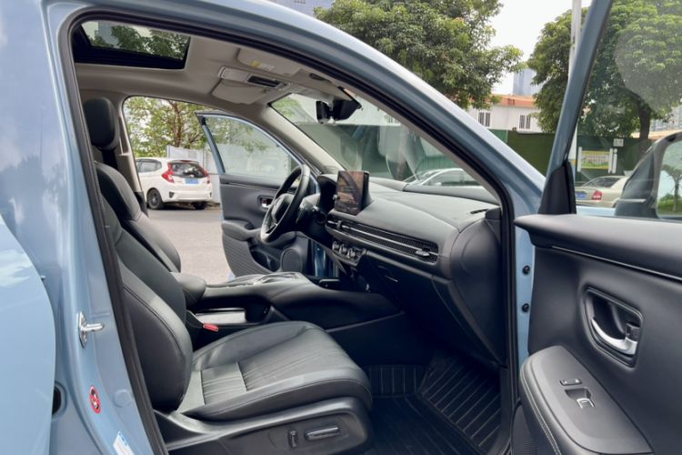 Used Honda ZR-V 2023 2.0L eHEV Sharp - Deluxe Edition
