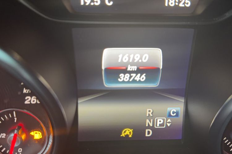 Used Mercedes-Benz GLA 2017 GLA 200 Fashion Model