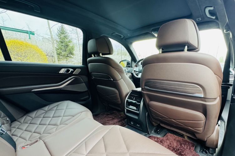 Used BMW X5 2022 xDrive 40Li M Sport Package
