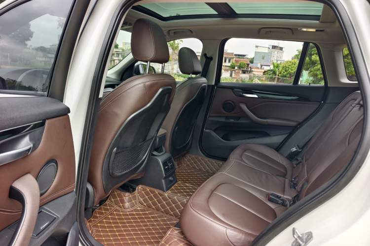 Used BMW X1 2018 xDrive20Li Luxury Model
