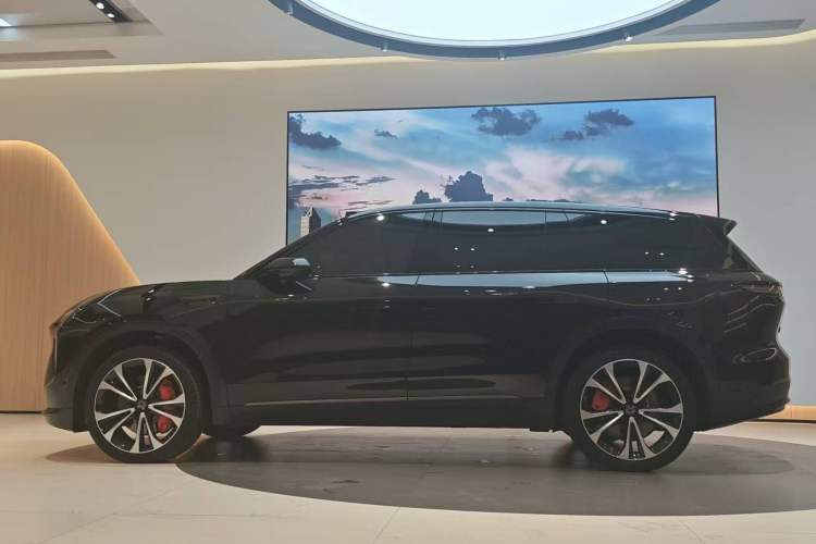 Used Nio ES8 2024 75 kWh
