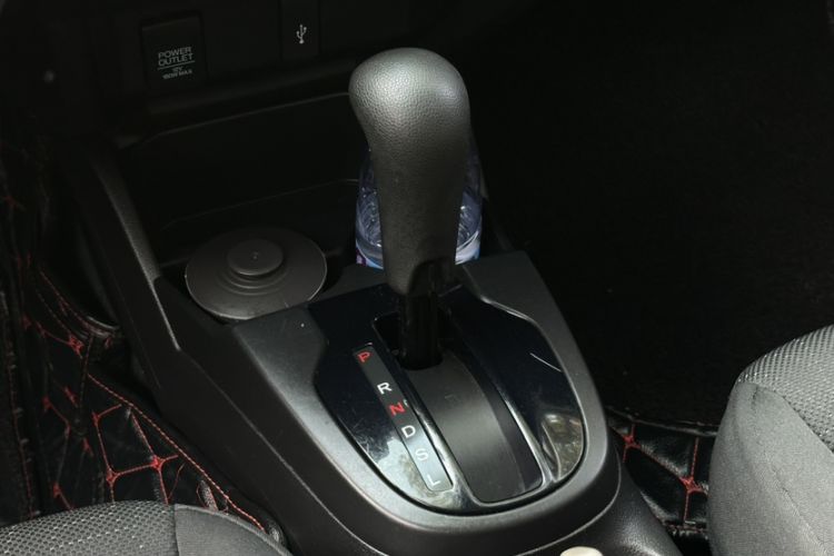 Used Honda Fit 2016 1.5L LXS CVT Comfort Sunroof Version