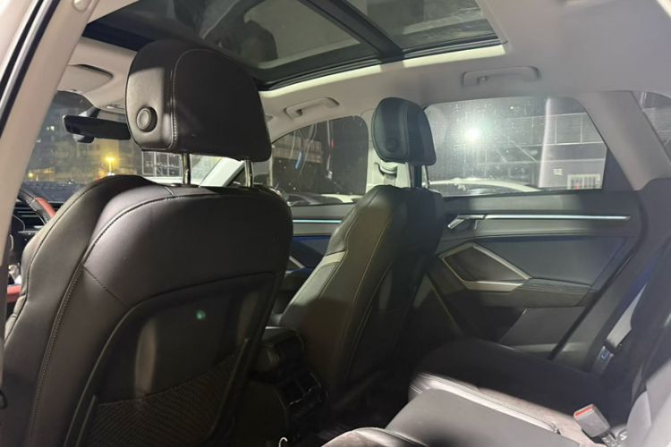 Used Audi Q3 2020 40 TFSI Fashion Dynamic Model Interior 3