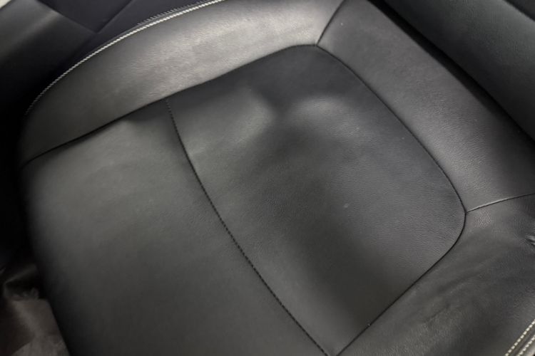 Used Toyota RAV4 2021 2.0L CVT Two-Wheel Drive Urban Edition Interior 6