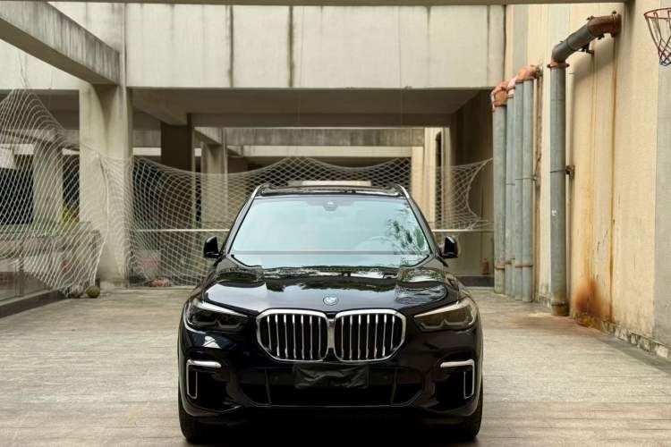 Used BMW X5 2022 Restyled xDrive 30Li M Sport Package Exterior 1