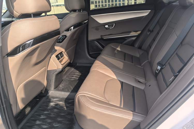 Used BYD Han 2021 EV Standard Range Luxury Model Interior 7