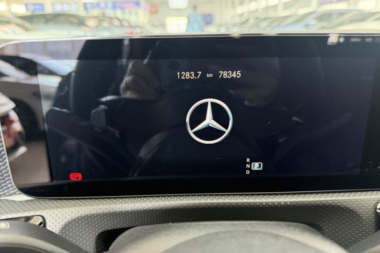 Used Mercedes-Benz A-Class 2022 Second Facelift A 200 L Sport Sedan Fashion Version