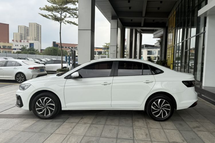 Used Volkswagen Lavida 2025 New Sharp 1.5L Outstanding New Vision Edition Exterior 3