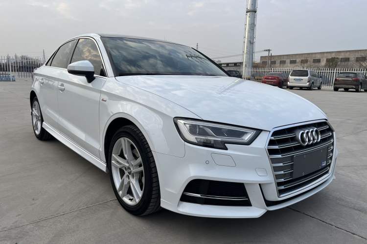 Used Audi A3 2020 Limousine 35 TFSI Fashion Edition China VI Emission Standard