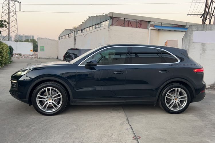 Used Porsche Cayenne 2022 Cayenne 3.0T Platinum Edition