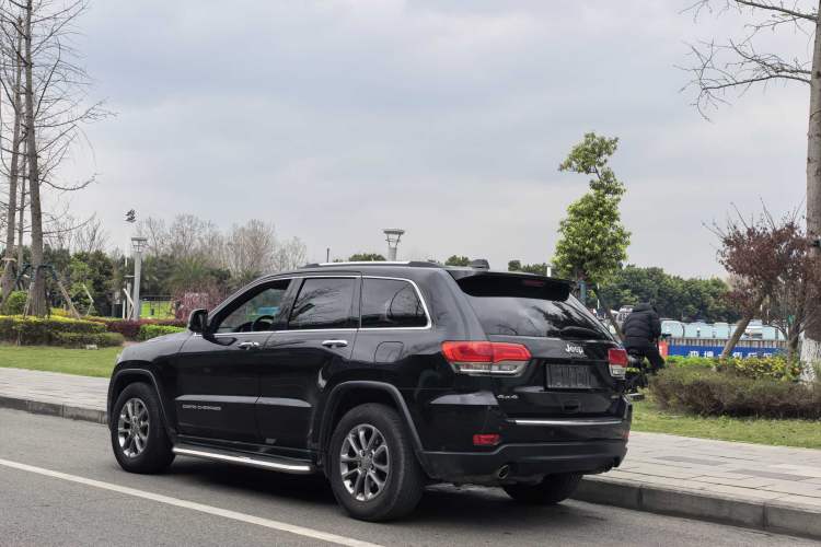 Used Jeep Grand Cherokee 2015 3.0L Elite Navigation Edition Exterior 5