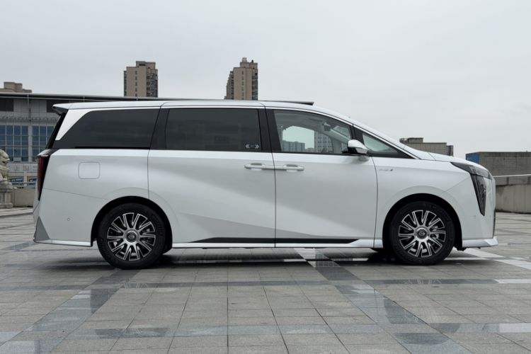 Used GAC Trumpchi E9 2025 E9 Superfast Charging – Master Series
