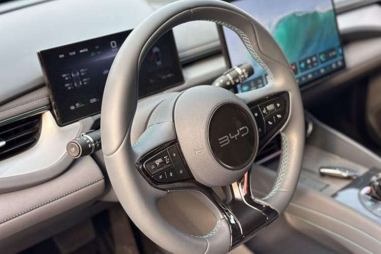 Used BYD Seal 06GT 2025 505 Wave Plus Edition
