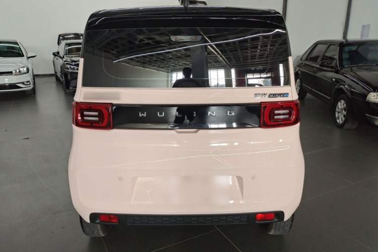 Used Wuling Hongguang MINIEV 2022 Macaron Premium Model – Lithium Iron Phosphate