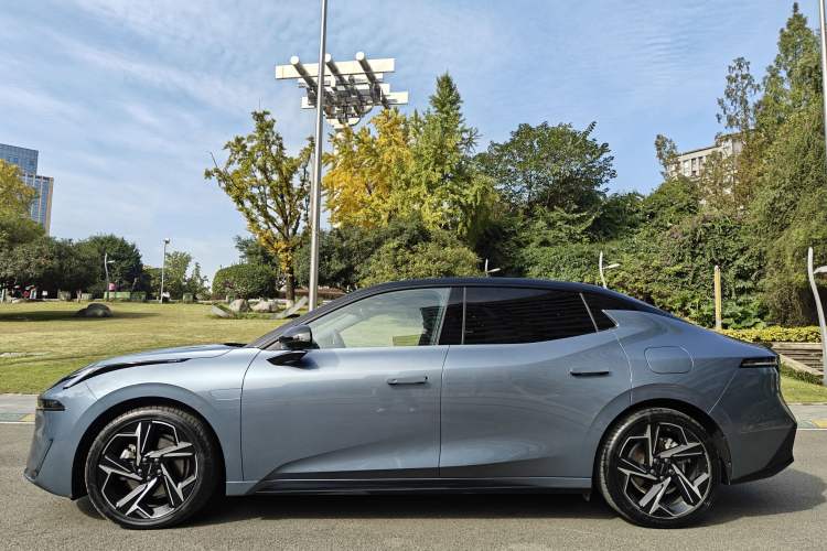 Used Lynk & Co 07 2024 EM-P 126 Long-Range Ultra