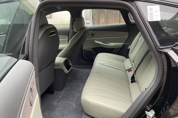 Used EXEED Star Era ES 2025 Extended-Range Pro High-Speed Driver Assistance
