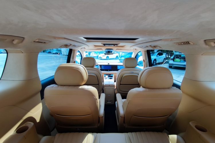 Used VOYAH Dream 2024 PHEV Ultra-Long Range Flagship Edition
