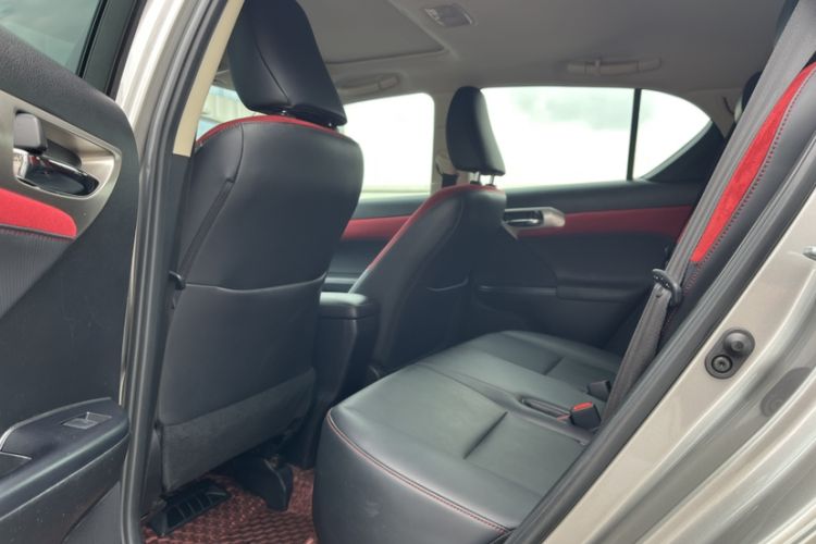 Used Lexus CT 2017 CT200h Comfort Edition Monochrome China VI