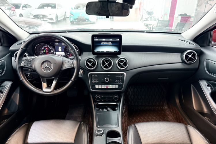 Used Mercedes-Benz GLA 2018 GLA 200 Fashion Model
