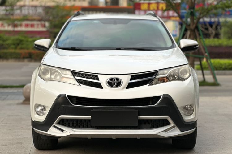 Used Toyota RAV4 2015 2.0L CVT Two-Wheel Drive Urban Edition