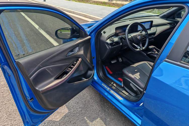 Used Buick Verano 2023 Pro GS Hunter Wind Edition
