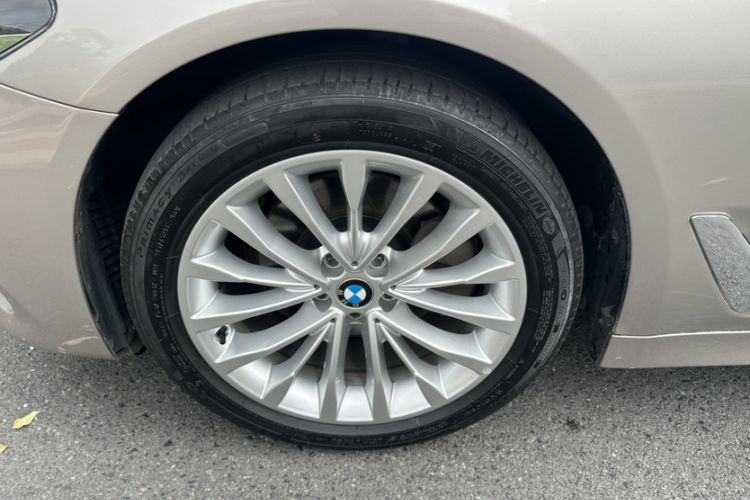 Used BMW 5 Series 2019 525Li Luxury Package