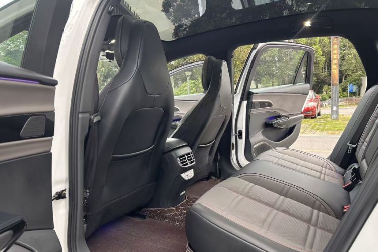 Used Hongqi EH7 2024 820 Pro Interior 7