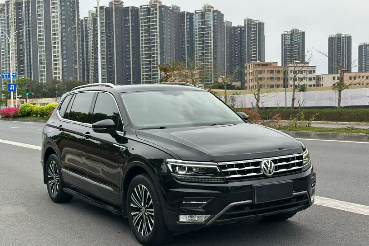 Used Volkswagen Tiguan L 2017 330TSI Automatic Two-Wheel Drive Flagship Edition Exterior 2