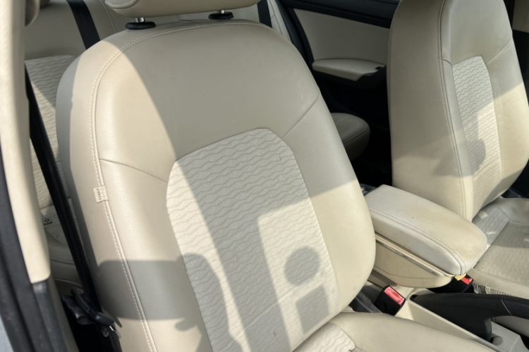 Used Skoda Rapid 2015 1.6L Manual Smart Selection Model