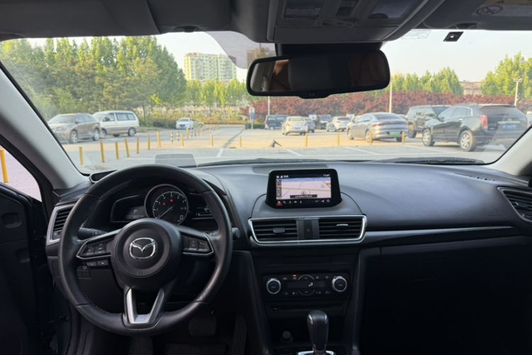 Used Mazda 3 Axela 2017 Sedan 2.0L Automatic Flagship Model China V Standard
