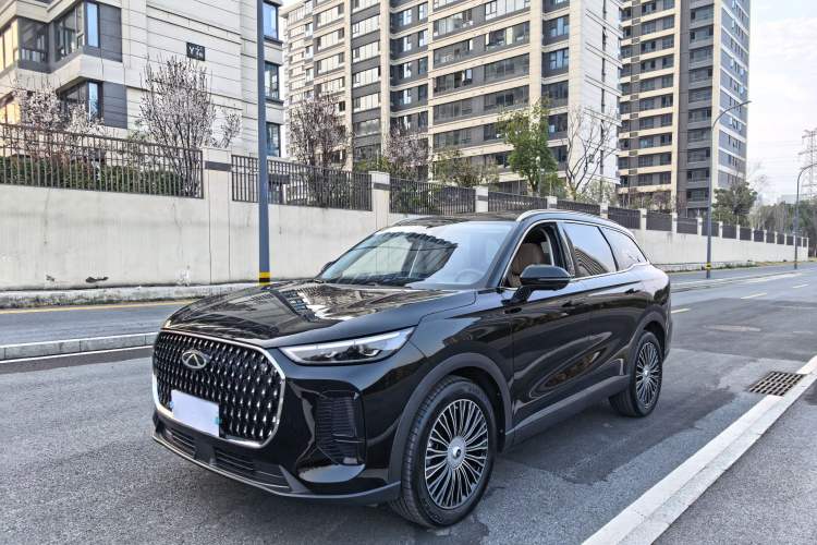 Used Chery Tiggo 8 L 2024 2.0T Two-Wheel Drive Luxury Edition 5 Seats