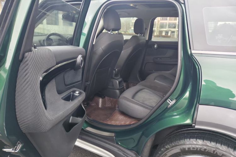 Used MINI Countryman 2017 1.5T COOPER ALL4 Interior 3