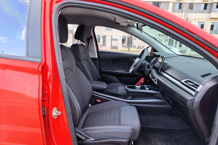 Used BYD e2 2019 Standard Range Version – Yue·Standard Model Right Front Seat