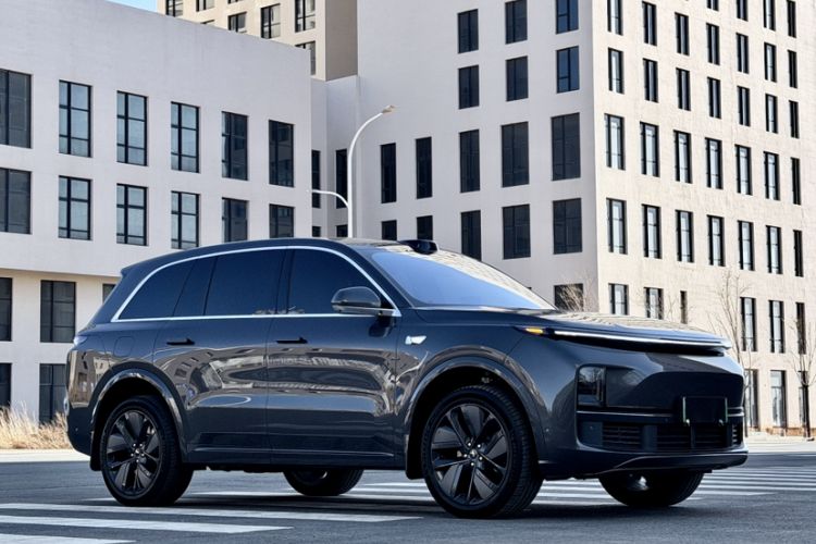 Used Li Auto L8 2024 Ultra Model Exterior 5