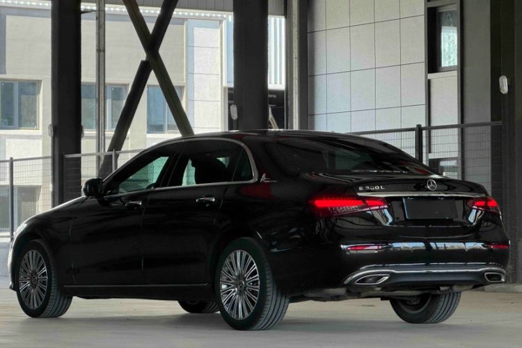 Used Mercedes-Benz E-Class 2023 Updated E 300 L Fashion Edition
