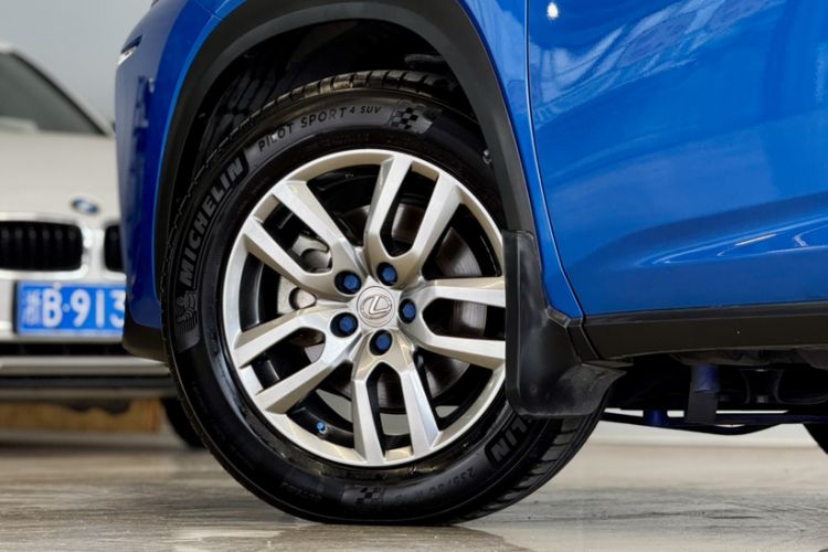 Used Lexus NX 2015 300h All-Wheel-Drive Fēngzhì Edition
