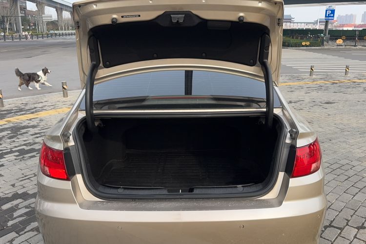 Used Geely Auto Emgrand GL 2017 1.8L Manual Elite Model