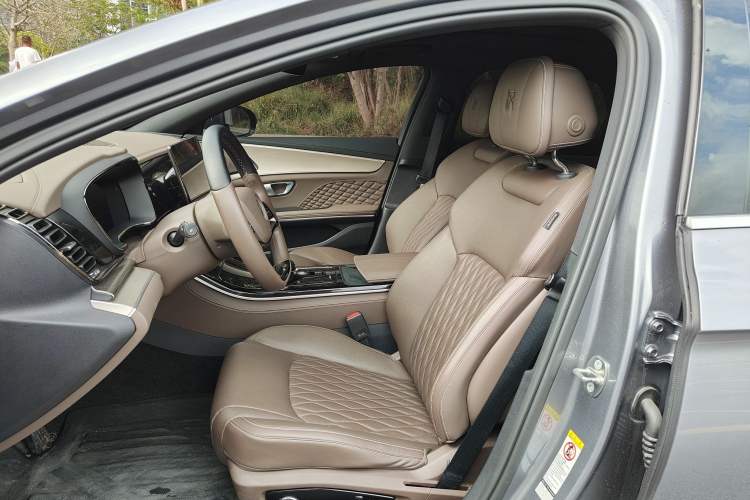 Used BYD Han 2023 DM-i Champion Edition 200KM Premium Model
