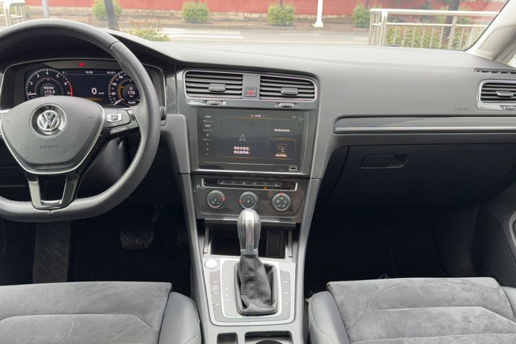 Used Volkswagen Golf 2020 Zhiai Edition 280TSI DSG Luxury Model