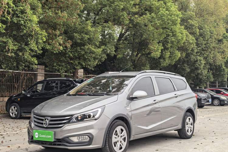 Used Baojun 310W 2017 1.5L Manual Comfort Version China VI Emission Standard