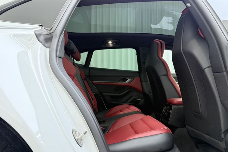 Used Porsche Taycan 2022 Taycan 4 Cross Turismo
