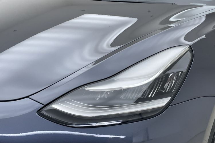 Used Tesla Model 3 2019 Long-Range All-Wheel-Drive Version
