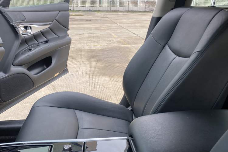 Used Infiniti Q70 2017 Q70L 2.5L Elite Edition
